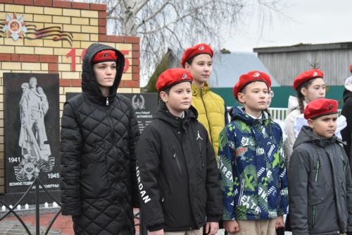 В Малых Мемях состоялось мероприятие, посвященное памяти бойцов, погибших при выполнении воинского долга в ходе спецоперации