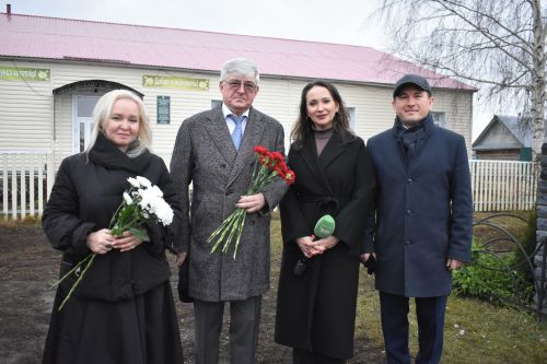 В Малых Мемях состоялось мероприятие, посвященное памяти бойцов, погибших при выполнении воинского долга в ходе спецоперации