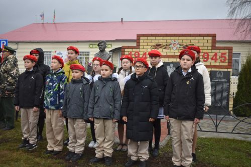 В Малых Мемях состоялось мероприятие, посвященное памяти бойцов, погибших при выполнении воинского долга в ходе спецоперации