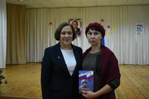На родине Героя России — в Малых Мемях состоялась презентация книги