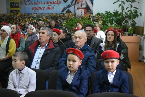 На родине Героя России — в Малых Мемях состоялась презентация книги