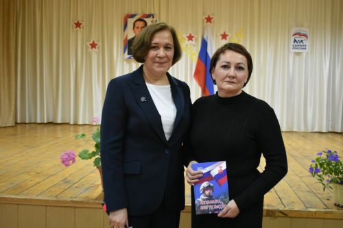 На родине Героя России — в Малых Мемях состоялась презентация книги