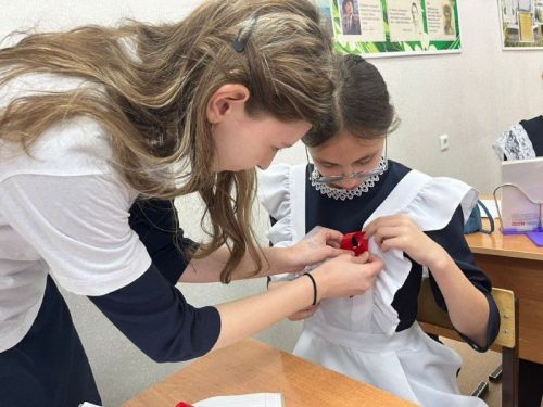 Самостоятельные дети Кайбицкого района провели акцию в честь Всемирного дня борьбы со СПИДом