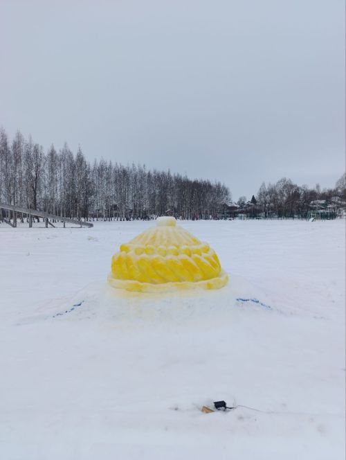 Снежные скульптуры в парке «Дубрава»