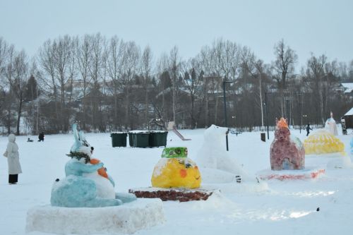 В Кайбицах состоялось открытие главной елки района