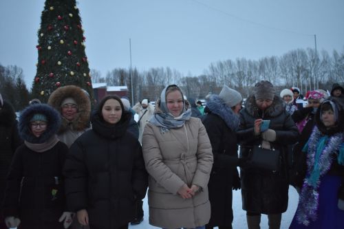 В Кайбицах состоялось открытие главной елки района