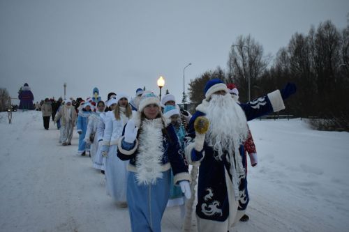 В Кайбицах состоялось открытие главной елки района