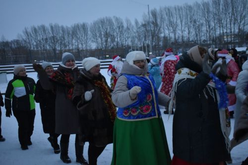 В Кайбицах состоялось открытие главной елки района