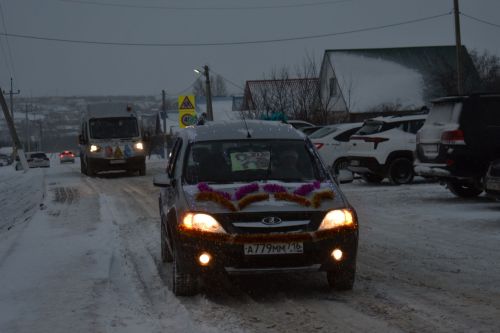 В Кайбицах состоялось открытие главной елки района