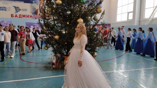 Активисты и отличники учебы Кайбицкого района собрались на елку