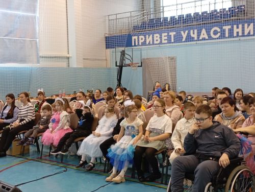 В Кайбицах состоялась новогодняя елка для детей с ограниченными возможностями здоровья, приемных детей, детей-сирот и детей участников СВО