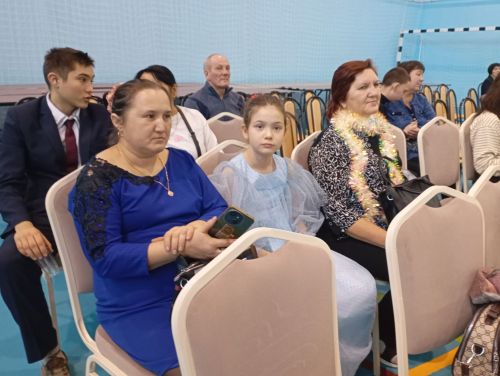 В Кайбицах состоялась новогодняя елка для детей с ограниченными возможностями здоровья, приемных детей, детей-сирот и детей участников СВО
