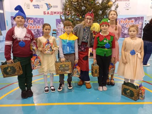 В Кайбицах состоялась новогодняя елка для детей с ограниченными возможностями здоровья, приемных детей, детей-сирот и детей участников СВО