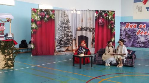 Активисты и отличники учебы Кайбицкого района собрались на елку