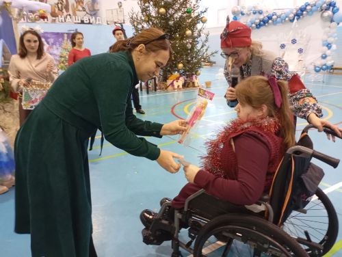 В Кайбицах состоялась новогодняя елка для детей с ограниченными возможностями здоровья, приемных детей, детей-сирот и детей участников СВО