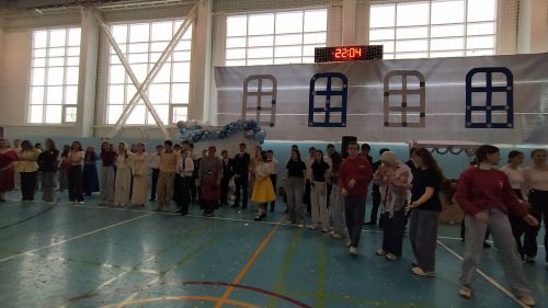 Активисты и отличники учебы Кайбицкого района собрались на елку