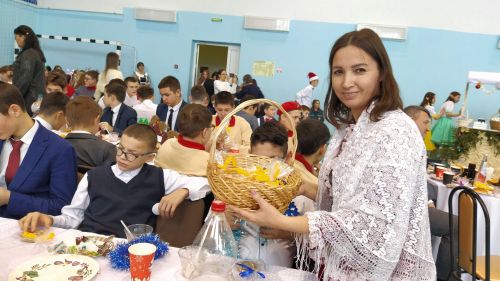 Активисты и отличники учебы Кайбицкого района собрались на елку