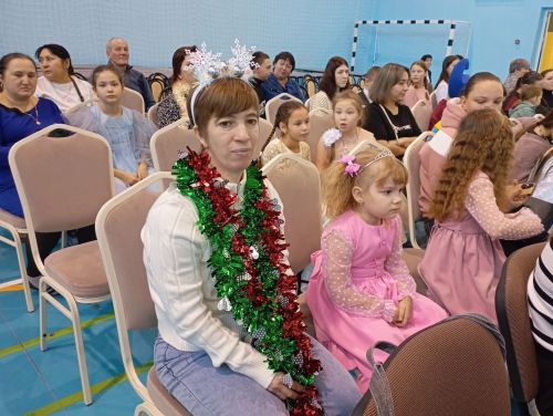 В Кайбицах состоялась новогодняя елка для детей с ограниченными возможностями здоровья, приемных детей, детей-сирот и детей участников СВО