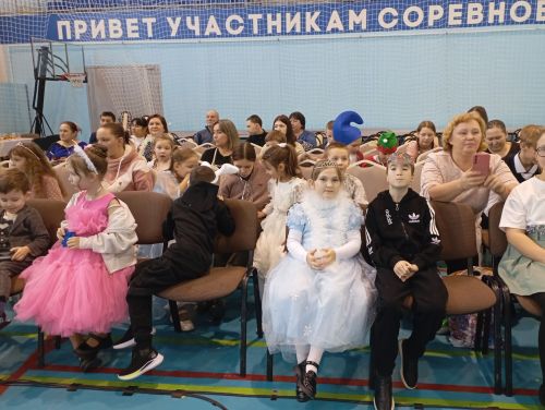 В Кайбицах состоялась новогодняя елка для детей с ограниченными возможностями здоровья, приемных детей, детей-сирот и детей участников СВО