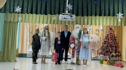 В Чутеевской школе перед Новым годом прошла трогательная акция «Елка желаний»