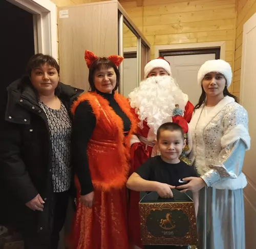 Дети участников СВО — воспитанники детсада «Миляшкай» получили подарки от Раиса РТ