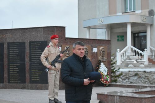 В Кайбицах почтили бессмертный подвиг Героев Отечества