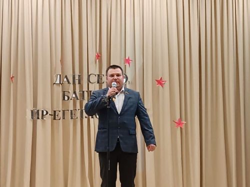 Борындык авылында маскировка челтәре үрүчеләр белән район башлыгы урынбасары очрашты