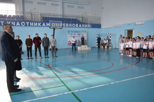 В бассейне «Салават купере» прошло лично-командное первенство по плаванию среди воспитанников спортивных школ, посвященное Году защитника Отечества