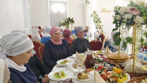 Семья предпринимателей Мутыгуллиных из Больших Кайбиц провела благотворительный ифтар