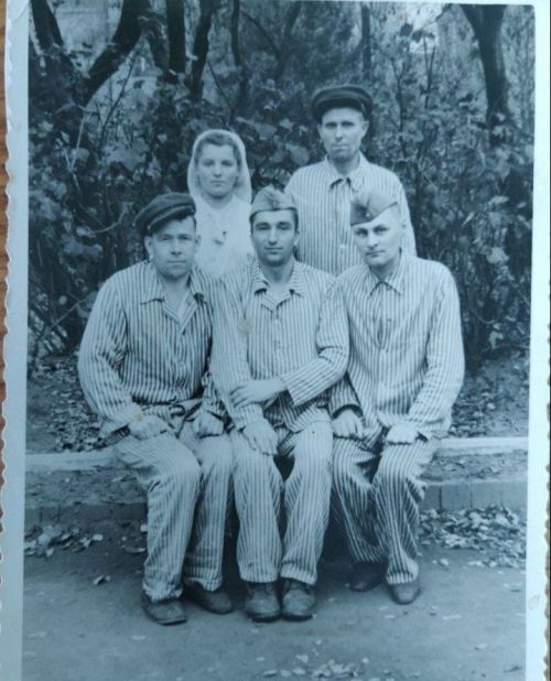 Бәрлебашында яшәгән ирле-хатынлы Бөек Ватан сугышы ветераннарының орден-медальләре хәзер Кайбыч архивында саклана