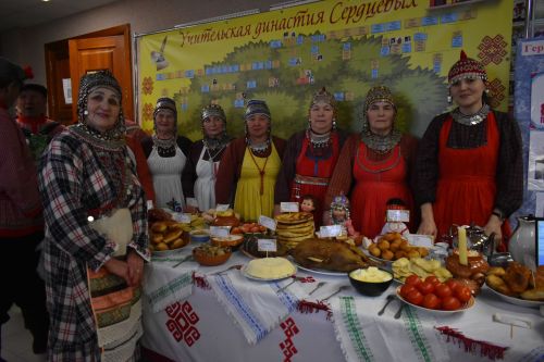 Кайбычта «Без тарихта эзлебез» шәҗәрәләр фестиваленең зона туры узды