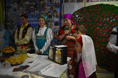 Кайбычта «Без тарихта эзлебез» шәҗәрәләр фестиваленең зона туры узды