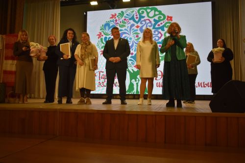 Кайбычта «Без тарихта эзлебез» шәҗәрәләр фестиваленең зона туры узды