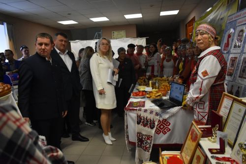 Кайбычта «Без тарихта эзлебез» шәҗәрәләр фестиваленең зона туры узды