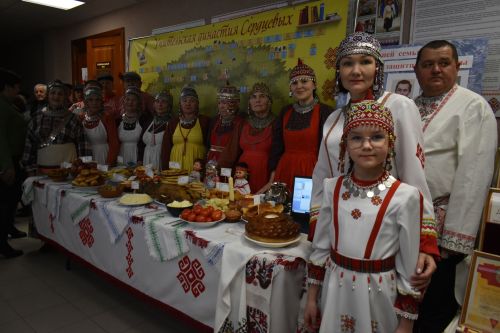 Кайбычта «Без тарихта эзлебез» шәҗәрәләр фестиваленең зона туры узды