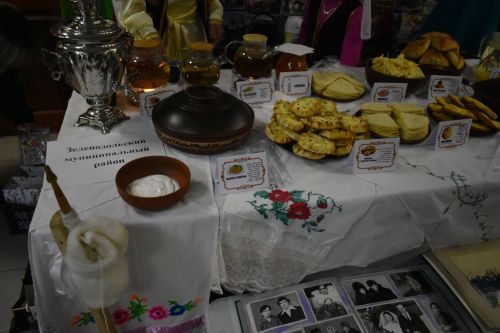 Кайбычта «Без тарихта эзлебез» шәҗәрәләр фестиваленең зона туры узды