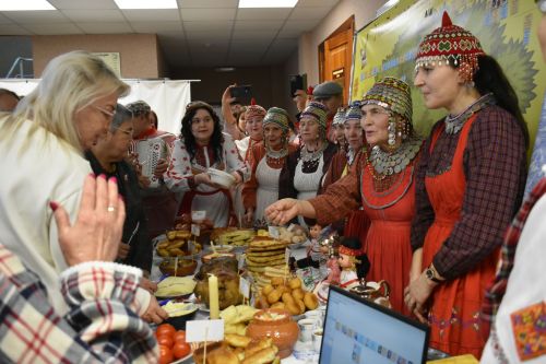Кайбычта «Без тарихта эзлебез» шәҗәрәләр фестиваленең зона туры узды