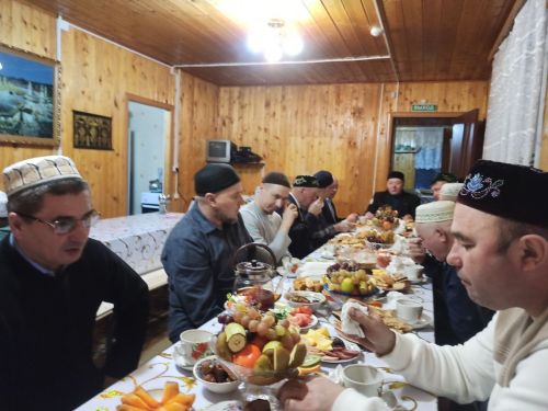 Чүти авылында район башлыгы катнашында ифтар мәҗлесе үтте