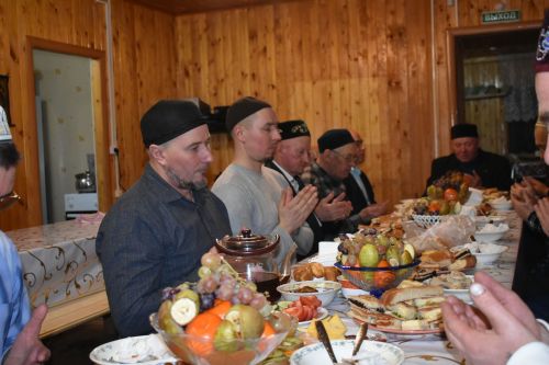Чүти авылында район башлыгы катнашында ифтар мәҗлесе үтте