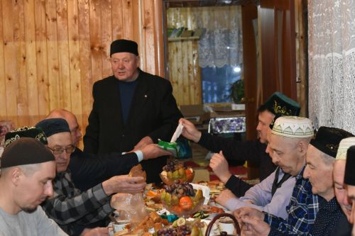 Чүти авылында район башлыгы катнашында ифтар мәҗлесе үтте