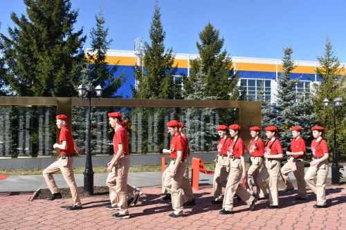 Кайбыч укучылары стройда йөрү осталыгын күрсәтте
