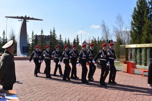 Кайбыч укучылары стройда йөрү осталыгын күрсәтте