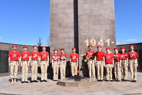 Кайбыч укучылары стройда йөрү осталыгын күрсәтте