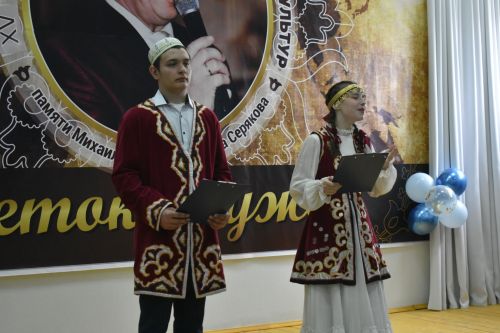 В Федоровской школе состоялся юбилейный фестиваль «Цветок дружбы», посвященный памяти директора Михаила Серякова