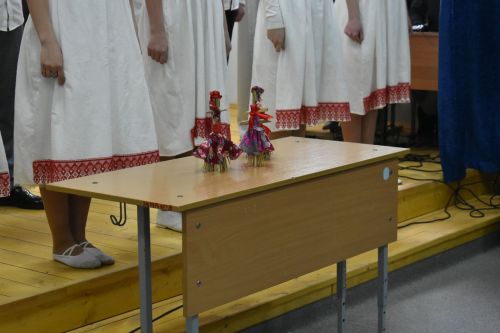 В Федоровской школе состоялся юбилейный фестиваль «Цветок дружбы», посвященный памяти директора Михаила Серякова