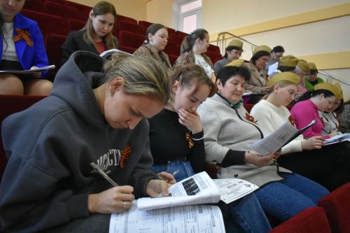 Кайбичане написали Диктант Победы