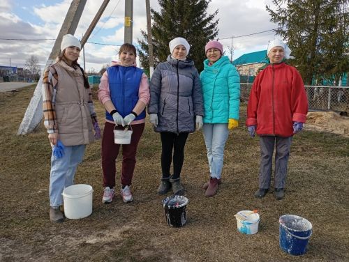 Коллектив редакции газеты «Кайбицкие зори» присоединился к акции Всероссийской уборки
