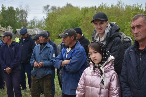 Байморза авылында махсус хәрби операция зонасында һәлак булган авылдашлары белән хушлаштылар