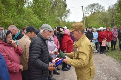 Байморза авылында махсус хәрби операция зонасында һәлак булган авылдашлары белән хушлаштылар