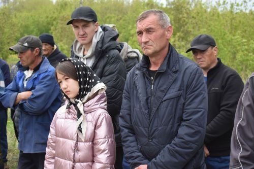 Байморза авылында махсус хәрби операция зонасында һәлак булган авылдашлары белән хушлаштылар